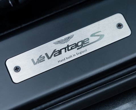Aston Martin V12 Vantage S ROADSTER 