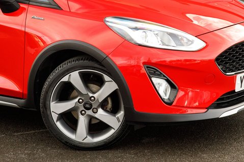 Ford Fiesta ACTIVE X 12