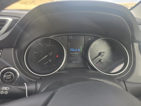 Nissan Qashqai 1.5 dCi Tekna Euro 6 (s/s) 5dr 35