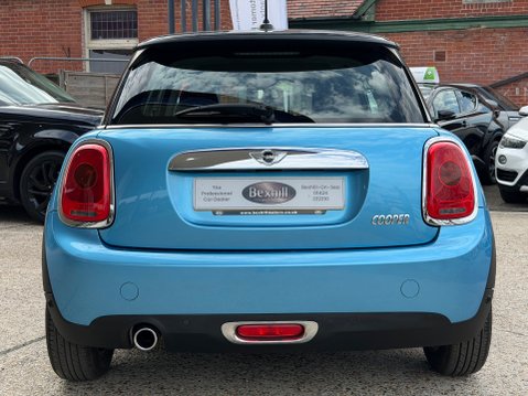 Mini Hatch COOPER 5