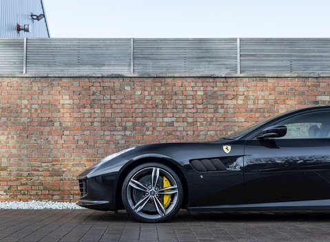 Ferrari GTC4 Lusso 28