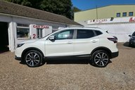 Nissan Qashqai DCI TEKNA.. 8 SERVICES.. 1 PREVIOUS KEEPER.. £20 ROAD TAX.. 70MPG..STUNNING 4