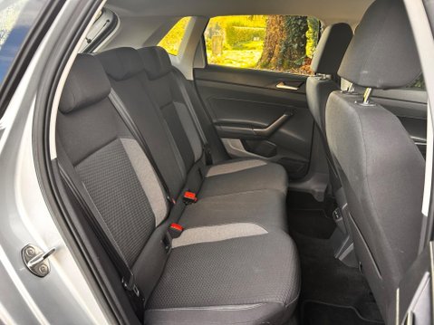 Volkswagen Polo LIFE TSI DSG 8