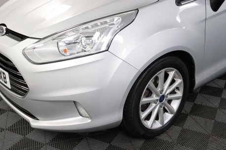 Ford B-Max TITANIUM NAVIGATOR 31