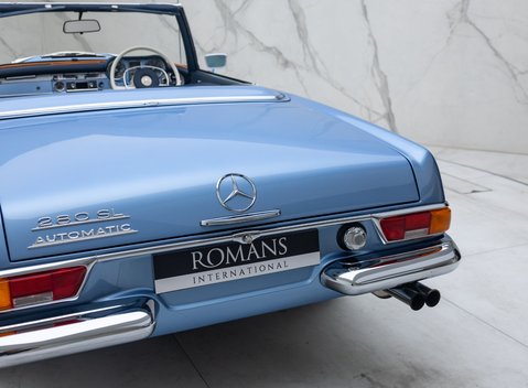 Mercedes-Benz 280 SL W113 Pagoda 34