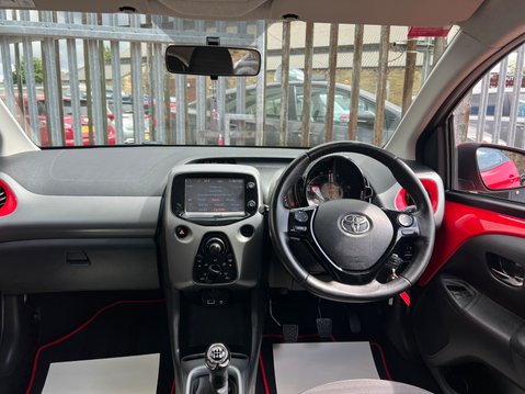 Toyota Aygo VVT-I X-PLAY 26