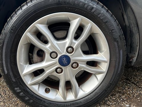 Ford Fiesta 1.25 Zetec Euro 6 5dr 27