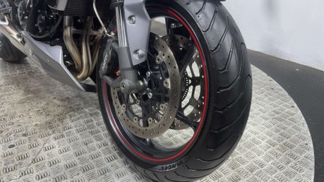 Triumph Street Triple R 2014 ONLY 15K NEW MOT ARROW EXHAUST VERY CLEAN NAKED 33