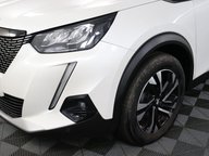 Peugeot 2008 PURETECH S/S ALLURE PREMIUM 31