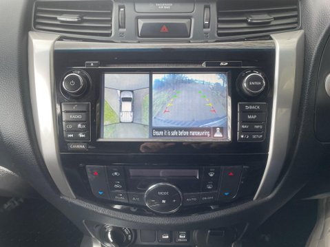 Nissan Navara 2.3 dCi Tekna Auto 4WD Euro 6 4dr 35