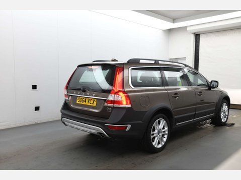Volvo XC70 2.4 XC70 SE Luxury Nav D5 AWD Auto 4WD 5dr 4