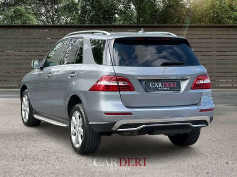 Mercedes-Benz M Class 2.1 ML250 Special Edition Bluetec Auto 4WD 5dr 3