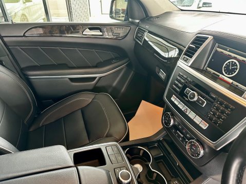 Mercedes-Benz GL Class 3.0 GL350 V6 BlueTEC AMG Sport G-Tronic+ 4WD Euro 6 (s/s) 5dr 48