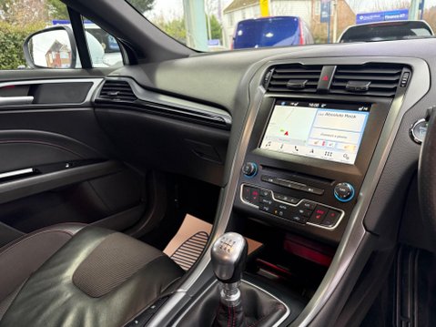 Ford Mondeo 2.0 TDCi ST-Line Edition Euro 6 (s/s) 5dr 28