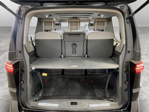Volkswagen Multivan 2.0 TSI Style Long MPV 5dr Petrol DSG Euro 6 (s/s) (204 ps) Air Con - Alloy 21