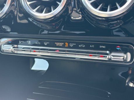 Mercedes-Benz CLA Class 1.3 CLA180h MHEV AMG Line (Premium) Coupe 4dr Petrol Hybrid 7G-DCT Euro 6 33