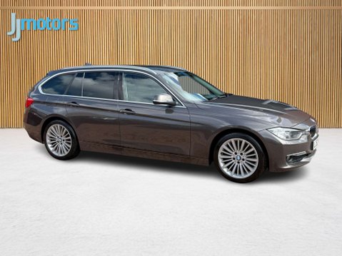 BMW 3 Series 2.0 320d Luxury Touring 5dr Diesel Auto Euro 5 (s/s) (184 ps) 22