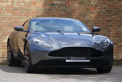 Aston Martin DB11 