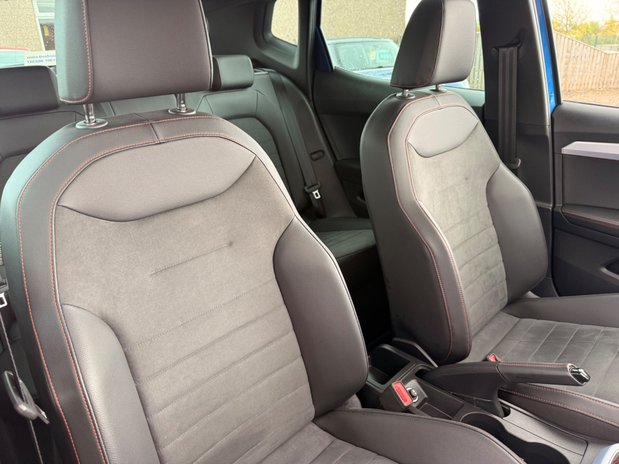 SEAT Arona ECOTSI FR SPORT DSG 17