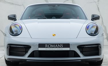 Porsche 911 Targa 4 GTS (992) 10