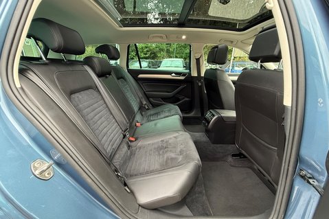 Volkswagen Passat GT TDI BMT ESTATE -£20 ROAD TAX - PAN ROOF -APPLE CARPLAY -DEMO+1 OWNER 17