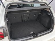 Volkswagen Golf LIFE TSI 27