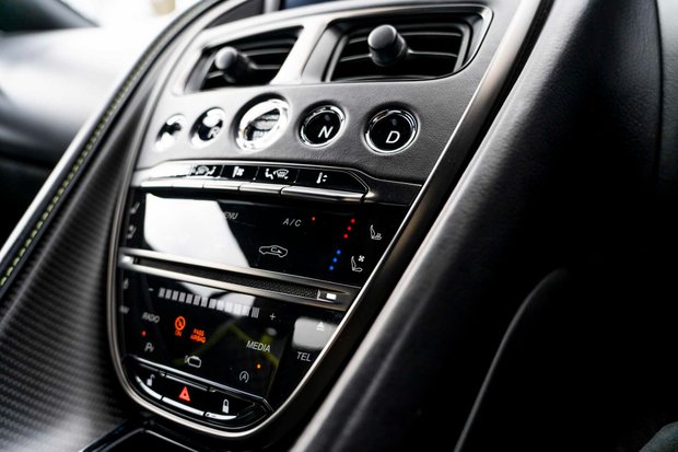 Aston Martin DB11 AMR V12. FULL ASH. H & C SEATS. CARBON FIBRE INTERIOR PACK. FRONT END PPF. 5