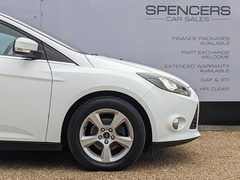 Ford Focus ZETEC NAVIGATOR TDCI 11