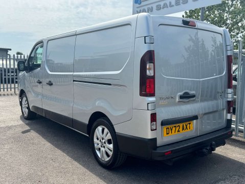 Renault Trafic 2.0 dCi Blue LL30 Sport Panel Van 5dr Diesel Manual L2 H1 Euro 6 (s/s) (130 37