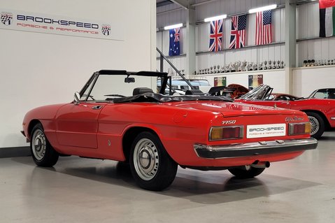 Alfa Romeo Spider 1750 VELOCE 4
