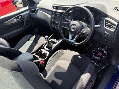 Nissan Qashqai 1.3 Qashqai N-Connecta DiG-T 5dr 12