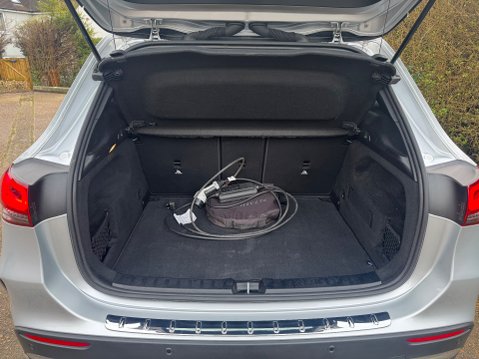 Mercedes-Benz GLA Class GLA 250 E EXCLUSIVE EDITION 27