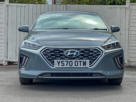 Hyundai IONIQ 1.6 h-GDi Premium Hatchback 5dr Petrol Hybrid DCT Euro 6 (s/s) (141 ps) 3