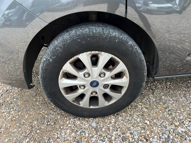 Ford Transit Custom SWB L1H1 (SOLD) 300 Limited Alloys Air Con Sensors Cruise EURO 6 13