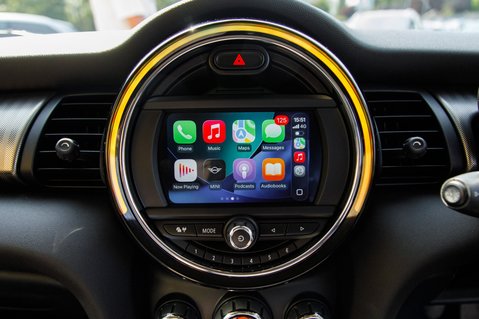 Mini Hatch COOPER EXCLUSIVE 30