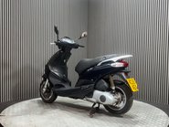 Piaggio Fly 2015 ONLY 8K RUNNING PROJECT SCOOTER SPARES OR REPAIR 125CC 5