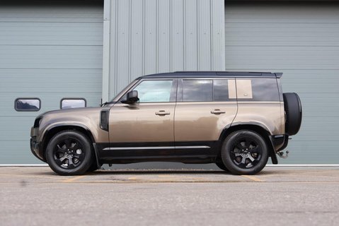 Land Rover Defender 110 D300 X-DYNAMIC HSE 7 SEATER  PRICE MATCH OFFER PREMIUM COLOUR  9