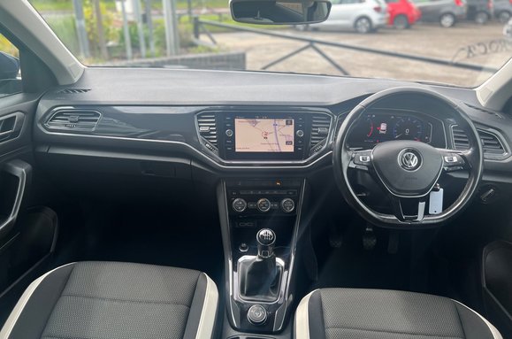 Volkswagen T-Roc SEL TDI 4MOTION 32