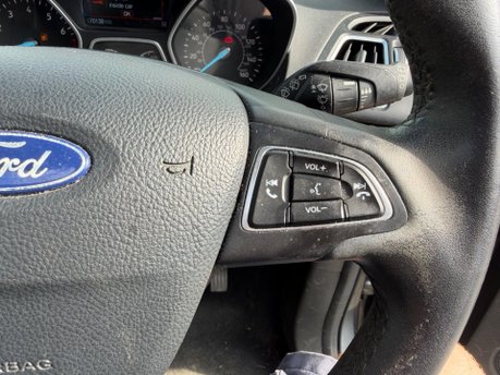 Ford Kuga TITANIUM X EDITION 16