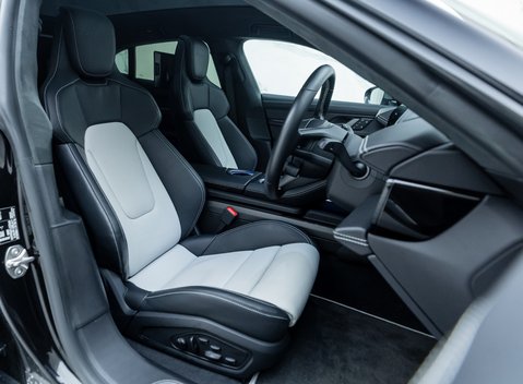 Porsche Taycan TURBO S CROSS TURISMO 14