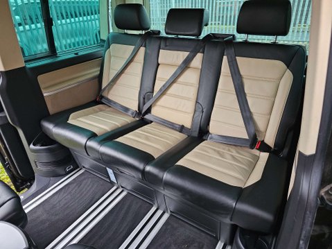 Volkswagen Caravelle 2.0 BiTDI BlueMotion Tech Executive MPV 5dr Diesel DSG 4Motion Euro 6 (s/s) 30