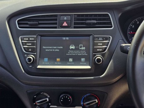 Hyundai i20 1.0 T-GDi SE Hatchback 5dr Petrol DCT Euro 6 (s/s) (100 ps) 37