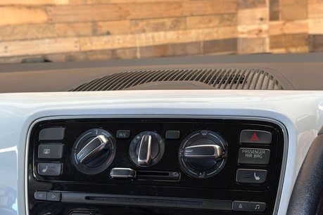 Volkswagen Up 1.0 High up! Hatchback 5dr Petrol ASG Euro 6 (75 ps) 15