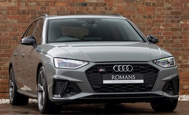 Audi S4 Avant Black Edition 1