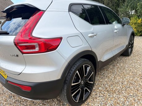 Volvo XC40 2.0 D4 Inscription Auto AWD Euro 6 (s/s) 5dr 8