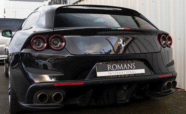 Ferrari GTC4 Lusso 25