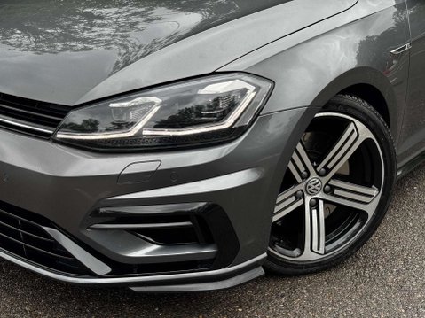 Volkswagen Golf 2.0 Golf R TSi Semi-Auto 4WD 3dr 10