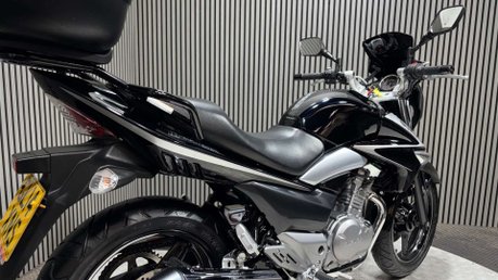 Suzuki Inazuma GW 2014 ONLY 6K MOT SEPTEMBER 2027 WARRANTY A2 READY 250CC 44