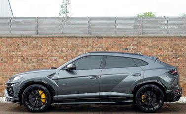 Lamborghini Urus 2