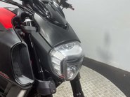 Ducati Diavel 1198 CARBON EDITION 24K 1 OWNER JUST SERVICED MOT APRIL 2027 44